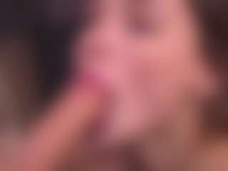 Bllowjoyy's Live Sex Cam Show