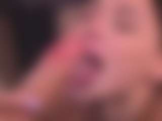 Bllowjoyy's Live Sex Cam Show