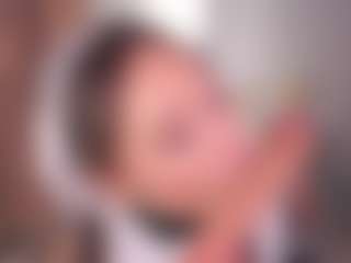 Bllowjoyy's Live Sex Cam Show