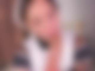 Bllowjoyy's Live Sex Cam Show