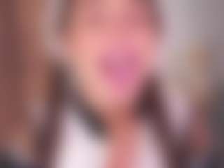 Bllowjoyy's Live Sex Cam Show