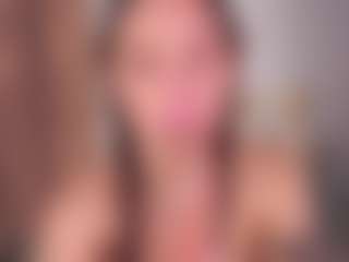 Bllowjoyy's Live Sex Cam Show