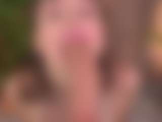 Bllowjoyy's Live Sex Cam Show