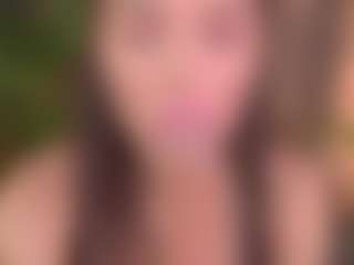 Bllowjoyy's Live Sex Cam Show
