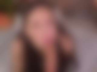 Live cam show with Bllowjoyy - Lovense Teen (18+) on Instabang