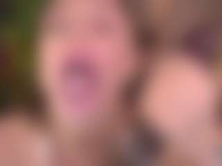 Bllowjoyy's Live Sex Cam Show