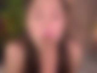 Bllowjoyy's Live Sex Cam Show