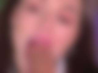 Bllowjoyy's Live Sex Cam Show