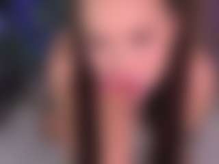 Bllowjoyy's Live Sex Cam Show