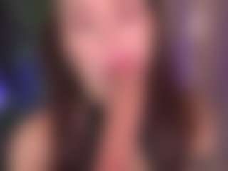 Bllowjoyy's Live Sex Cam Show