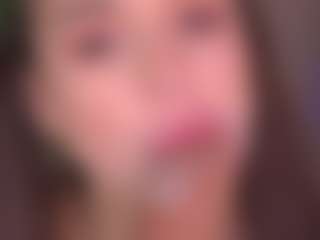 Bllowjoyy's Live Sex Cam Show