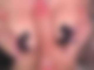 Bllowjoyy's Live Sex Cam Show