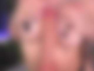 Bllowjoyy's Live Sex Cam Show