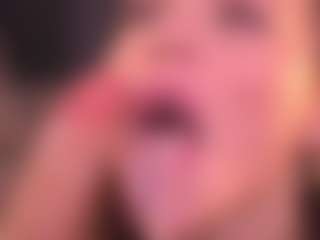 Bllowjoyy's Live Sex Cam Show