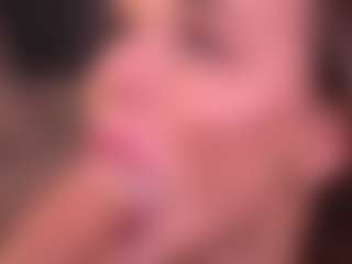 Bllowjoyy's Live Sex Cam Show