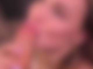 Bllowjoyy's Live Sex Cam Show