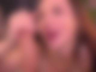 Bllowjoyy's Live Sex Cam Show