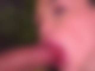 Bllowjoyy's Live Sex Cam Show