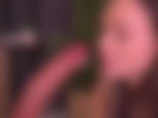 Bllowjoyy's Live Sex Cam Show