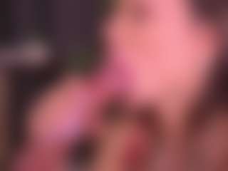Bllowjoyy's Live Sex Cam Show