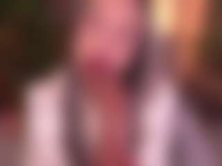 Bllowjoyy's Live Sex Cam Show