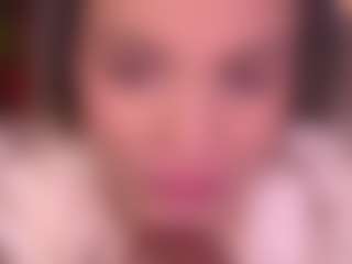 Bllowjoyy's Live Sex Cam Show