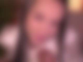 Bllowjoyy's Live Sex Cam Show
