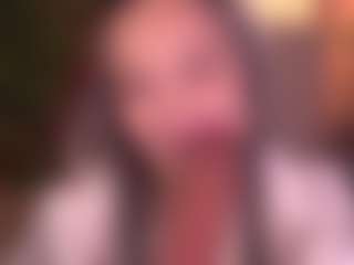 Bllowjoyy's Live Sex Cam Show