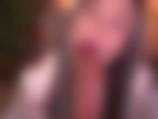 Bllowjoyy's Live Sex Cam Show