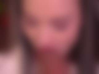 Bllowjoyy's Live Sex Cam Show