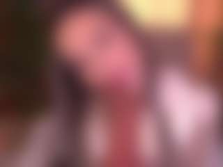 Bllowjoyy's Live Sex Cam Show