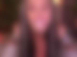 Bllowjoyy's Live Sex Cam Show