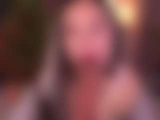 Live cam show with Bllowjoyy - Smoking on Camsoda