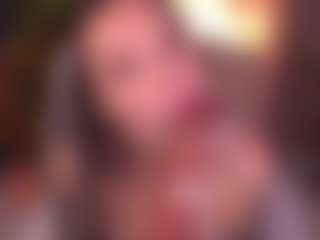 Bllowjoyy's Live Sex Cam Show