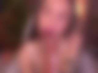 Bllowjoyy's Live Sex Cam Show