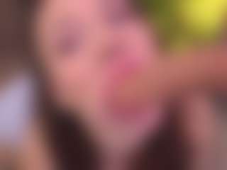 Bllowjoyy's Live Sex Cam Show
