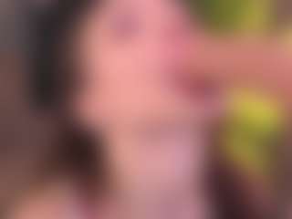 Bllowjoyy's Live Sex Cam Show