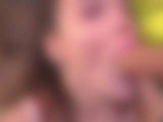 Bllowjoyy's Live Sex Cam Show