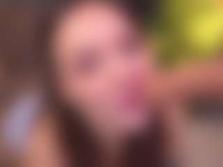 Live cam show with Bllowjoyy - Blowjob on Gym Cam Girls