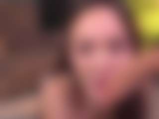 Bllowjoyy's Live Sex Cam Show