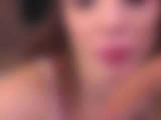 Bllowjoyy's Live Sex Cam Show