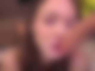 Bllowjoyy's Live Sex Cam Show
