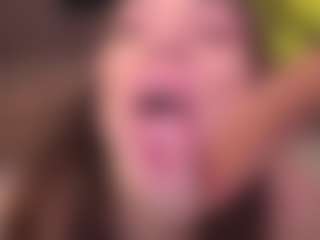 Bllowjoyy's Live Sex Cam Show