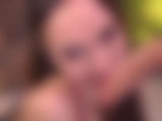 Bllowjoyy's Live Sex Cam Show