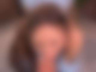 Bllowjoyy's Live Sex Cam Show