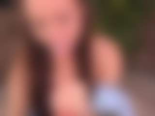 Bllowjoyy's Live Sex Cam Show