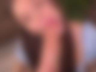 Bllowjoyy's Live Sex Cam Show