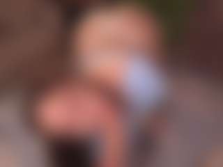 Bllowjoyy's Live Sex Cam Show