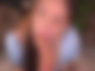 Bllowjoyy's Live Sex Cam Show