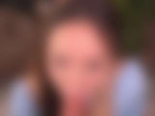Bllowjoyy's Live Sex Cam Show